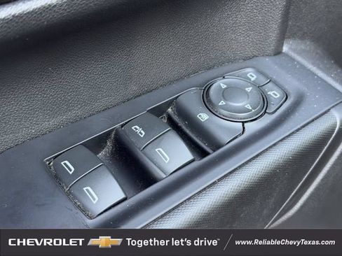 Used 2020 Chevrolet Silverado 1500 Custom w/ Custom Value Package AWD/4WD image 27