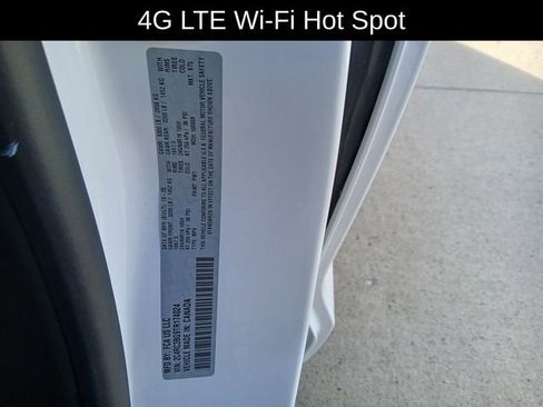 New 2026 Chrysler Pacifica Select image 32