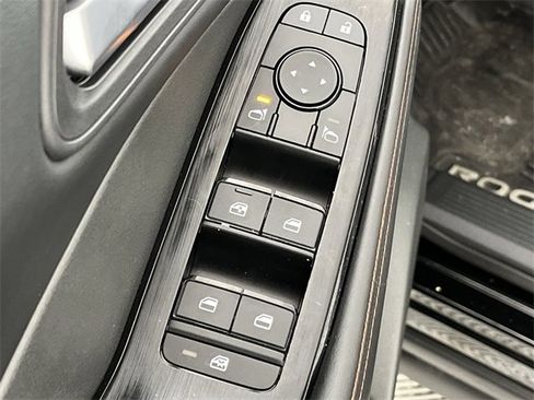 Certified 2025 Nissan Rogue SV image 13