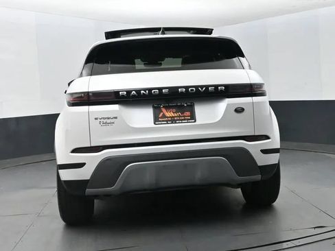 Used 2023 Land Rover Range Rover Evoque S AWD/4WD image 8