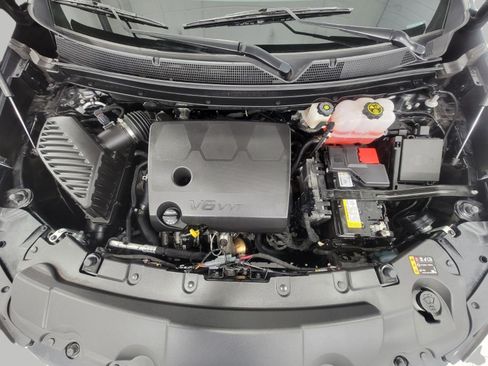 Used 2023 Chevrolet Traverse LT w/ LPO, Floor Liner Package AWD/4WD image 8