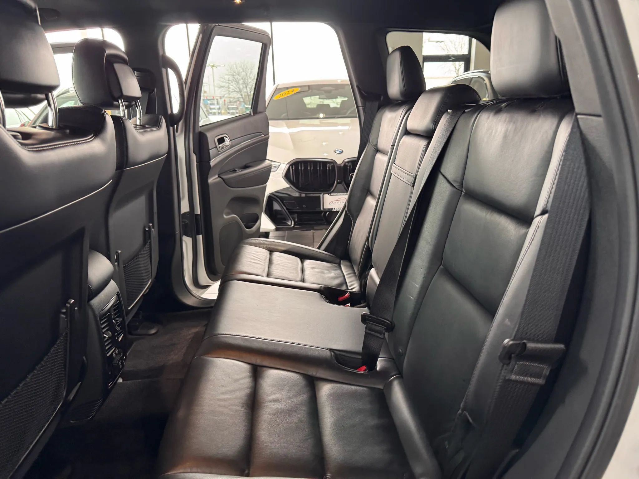 Used 2018 Jeep Grand Cherokee Limited AWD/4WD image 19