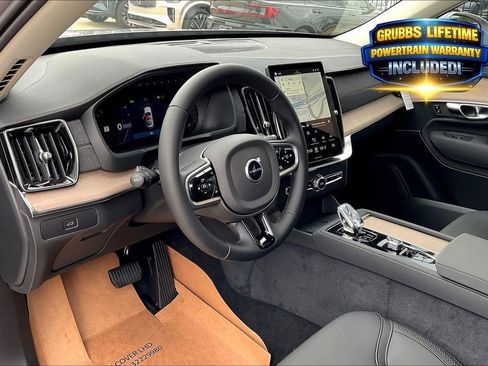 New 2026 Volvo XC90 B5 Plus w/ Protection Package Premier AWD/4WD image 20