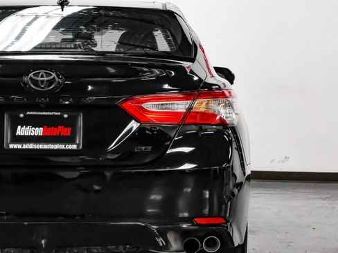 Used 2019 Toyota Camry SE image 53