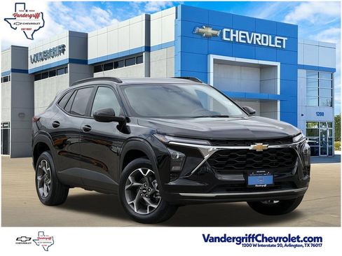 Certified 2025 Chevrolet Trax LT image 1