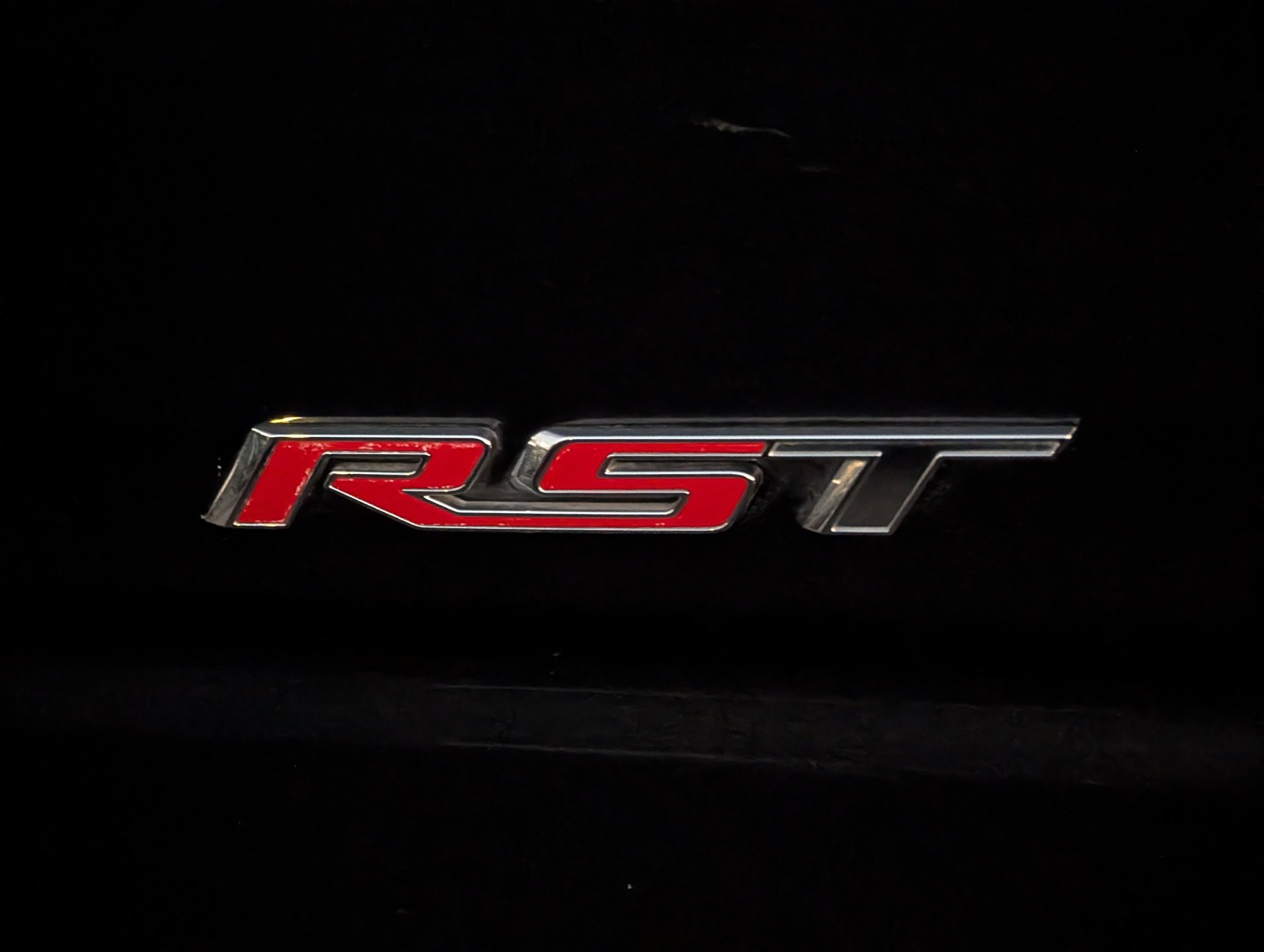Used 2022 Chevrolet Silverado 1500 RST RWD image 2