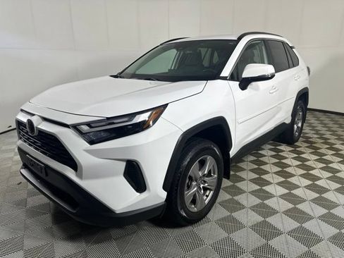 Used 2024 Toyota RAV4 XLE w/ Convenience Package AWD/4WD image 3