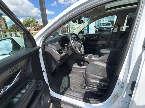 Used 2023 GMC Terrain Denali w/ LPO, Floor Liner Package AWD/4WD image 9