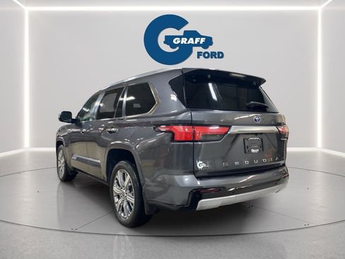 Used 2024 Toyota Sequoia Capstone AWD/4WD image 16