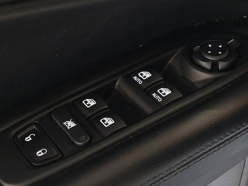 Used 2021 Jeep Compass Latitude w/ Sun and Sound Group FWD image 27