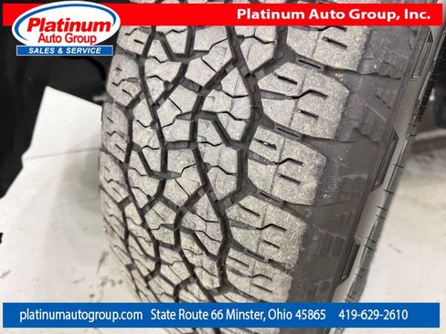 Used 2024 GMC Sierra 1500 AT4 w/ Technology Package AWD/4WD image 56