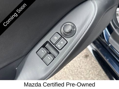 Used 2025 MAZDA MX-5 Miata Club w/ Appearance Package RWD image 19