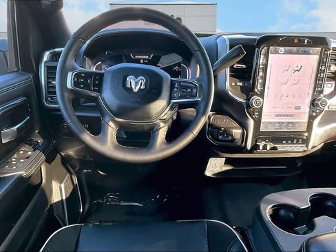 Used 2025 RAM 3500 Laramie image 15