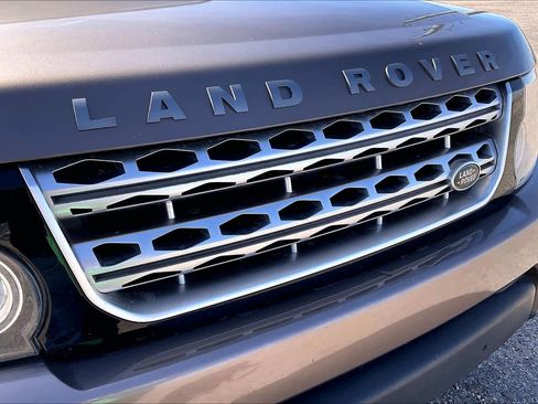 Used 2016 Land Rover LR4 HSE LUX image 30