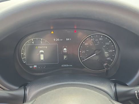 Certified 2024 Nissan Kicks SV FWD image 30