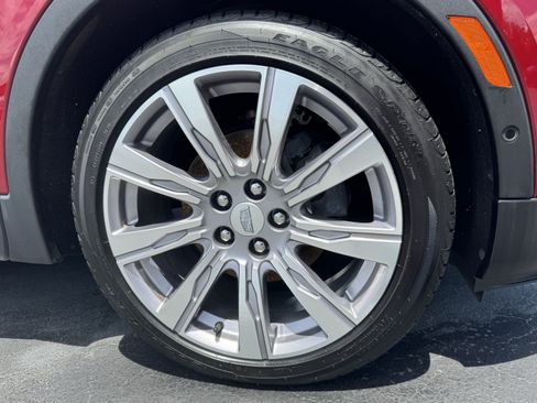 Used 2019 Cadillac XT4 Premium Luxury FWD image 16