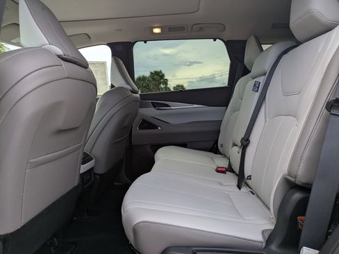 New 2026 INFINITI QX60 Luxe w/ Cargo Package image 16