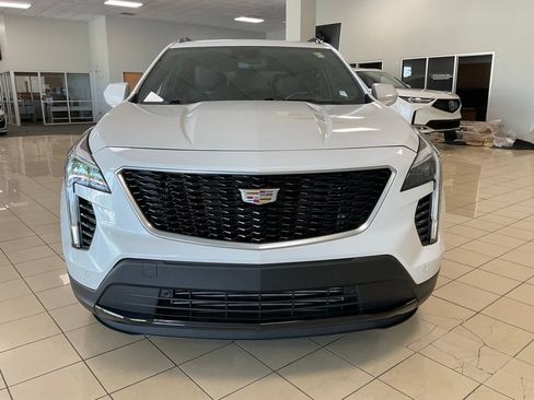 Used 2019 Cadillac XT4 Sport FWD image 2