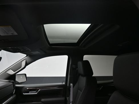 Used 2025 Chevrolet Silverado 1500 LTZ w/ LTZ Premium Package image 14