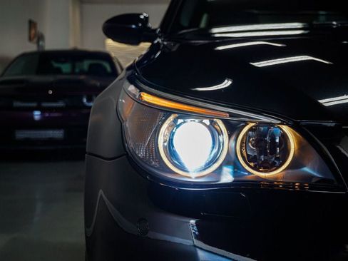 Used 2007 BMW M5 RWD image 75
