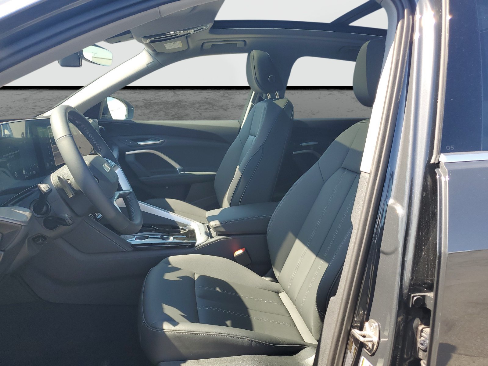 New 2026 Audi Q5 Premium AWD/4WD image 18