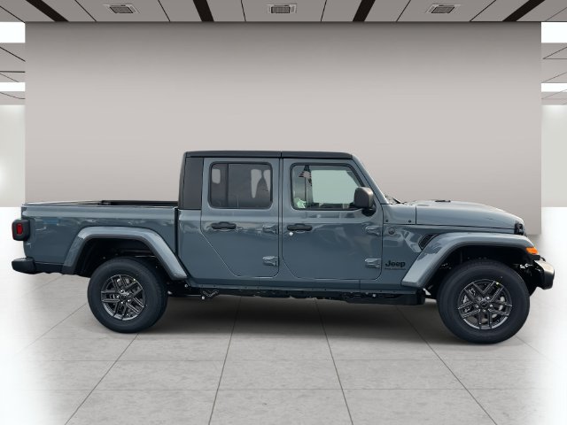 New 2026 Jeep Gladiator Sport AWD/4WD image 2