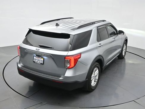 Used 2024 Ford Explorer XLT image 59