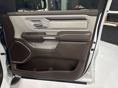 Used 2025 RAM 1500 Laramie AWD/4WD image 36