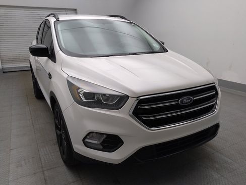 Used 2019 Ford Escape SE FWD image 14