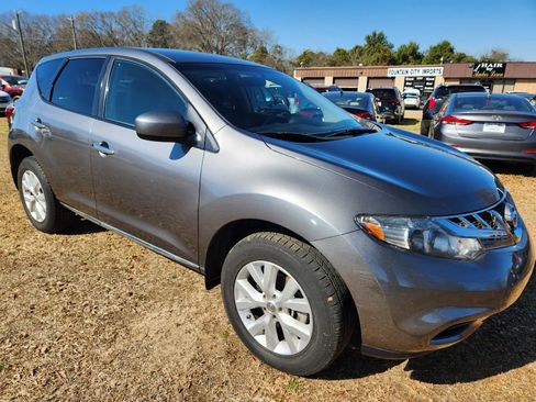 Used 2014 Nissan Murano S image 2