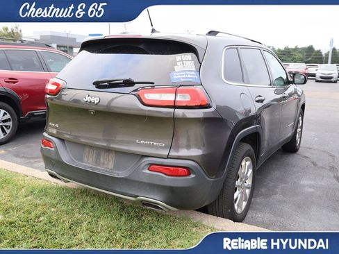 Used 2015 Jeep Cherokee Limited w/ Luxury Group AWD/4WD image 21