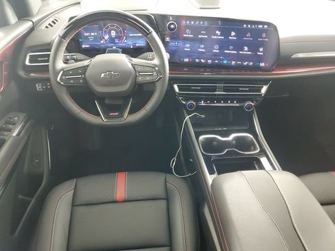 New 2026 Chevrolet Traverse RS w/ LPO, Floor Liner Package FWD image 18