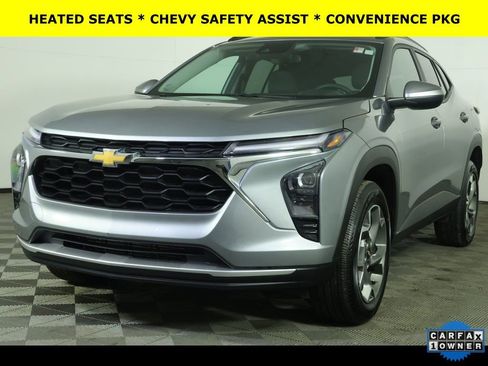 Used 2025 Chevrolet Trax LT w/ LT Convenience Package image 1