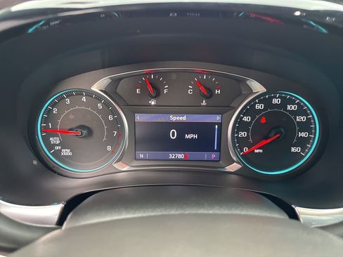 Used 2023 Chevrolet Traverse LT AWD/4WD image 24