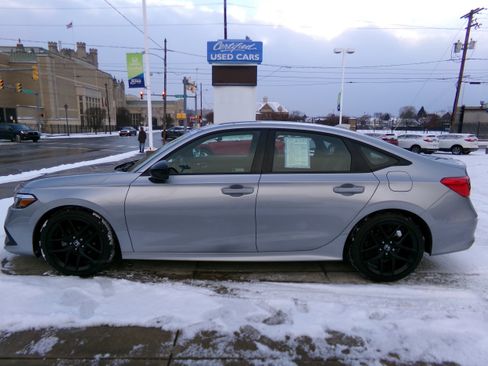 Certified 2024 Honda Civic Sport image 2