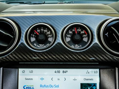 Used 2022 Ford Mustang Shelby GT500 w/ Technology Package RWD image 29
