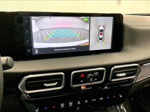 New 2026 Nissan Sentra SR w/ SR Premium Package FWD image 25