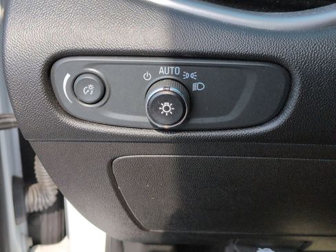 Used 2024 Chevrolet Malibu LS FWD image 17