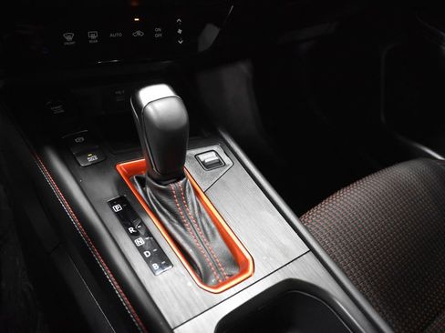 Certified 2025 Nissan Kicks SR AWD/4WD image 17