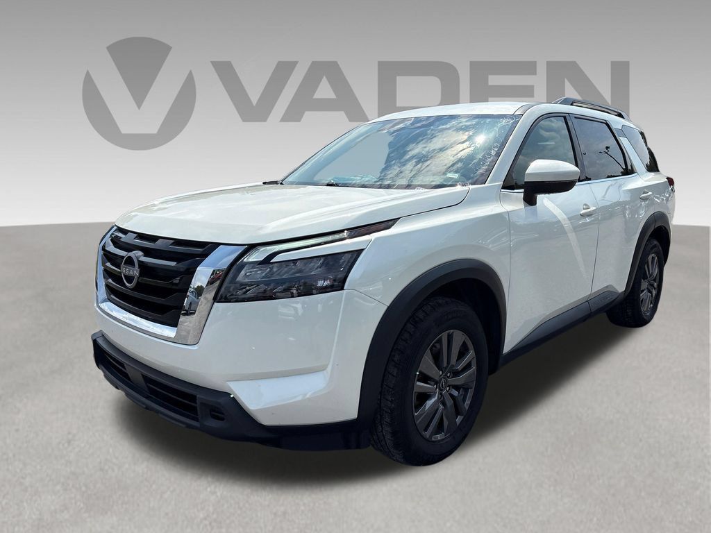 Used 2024 Nissan Pathfinder SV FWD image 1