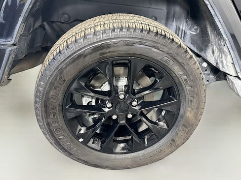 Used 2021 Jeep Wrangler Unlimited Sahara image 33