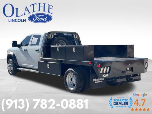 Used 2024 RAM 5500 Tradesman w/ Chrome Appearance Group image 3
