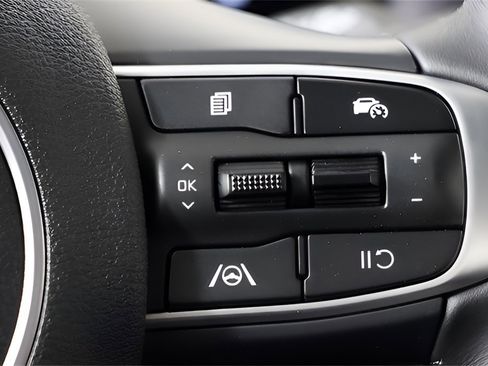 Used 2024 Kia Sportage X-Line w/ X-Line Premium Package image 17