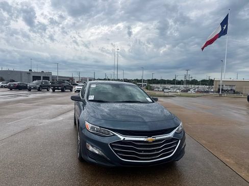 Used 2024 Chevrolet Malibu LT FWD image 4