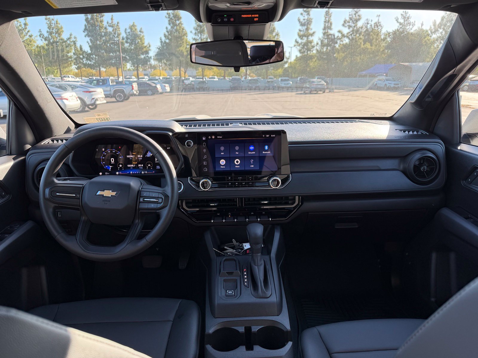 Used 2024 Chevrolet Colorado W/T RWD image 4