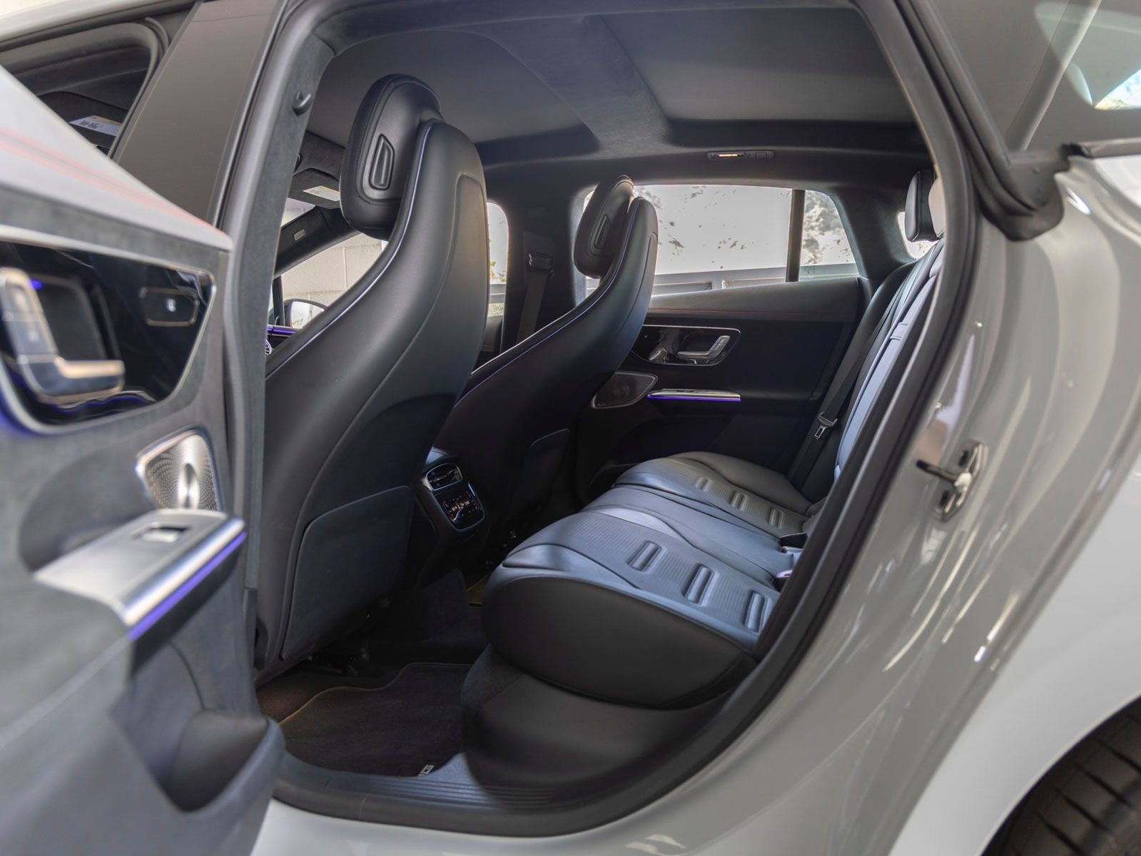Certified 2023 Mercedes-Benz EQE AMG 4MATIC Sedan image 20