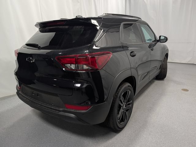 New 2026 Chevrolet TrailBlazer LT w/ Convenience Package FWD image 3