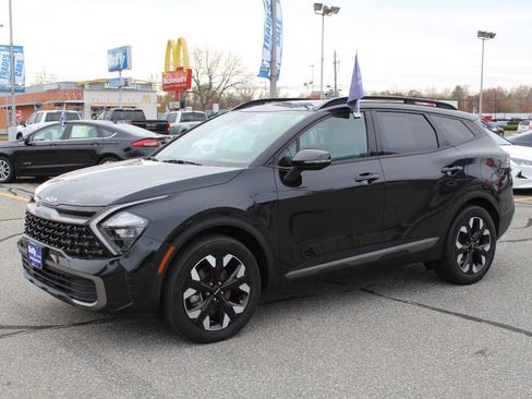 Used 2023 Kia Sportage X-Line image 2