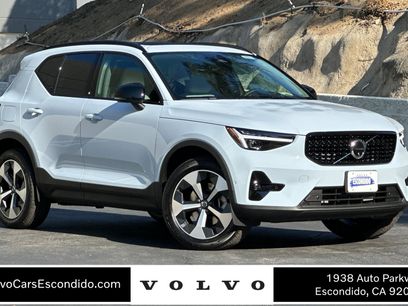 New 2026 Volvo XC40 B5 Plus w/ Protection Package Premier