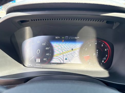 Used 2022 Volvo XC40 T5 R-Design w/ Advanced Package AWD/4WD image 18